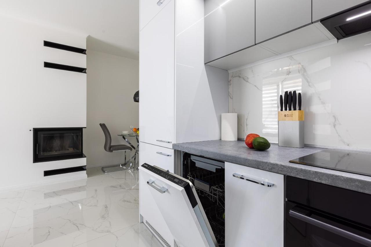 Apartament Z Basenem I Kominkiem ,,Baltic Sun” Sztutowo Buitenkant foto