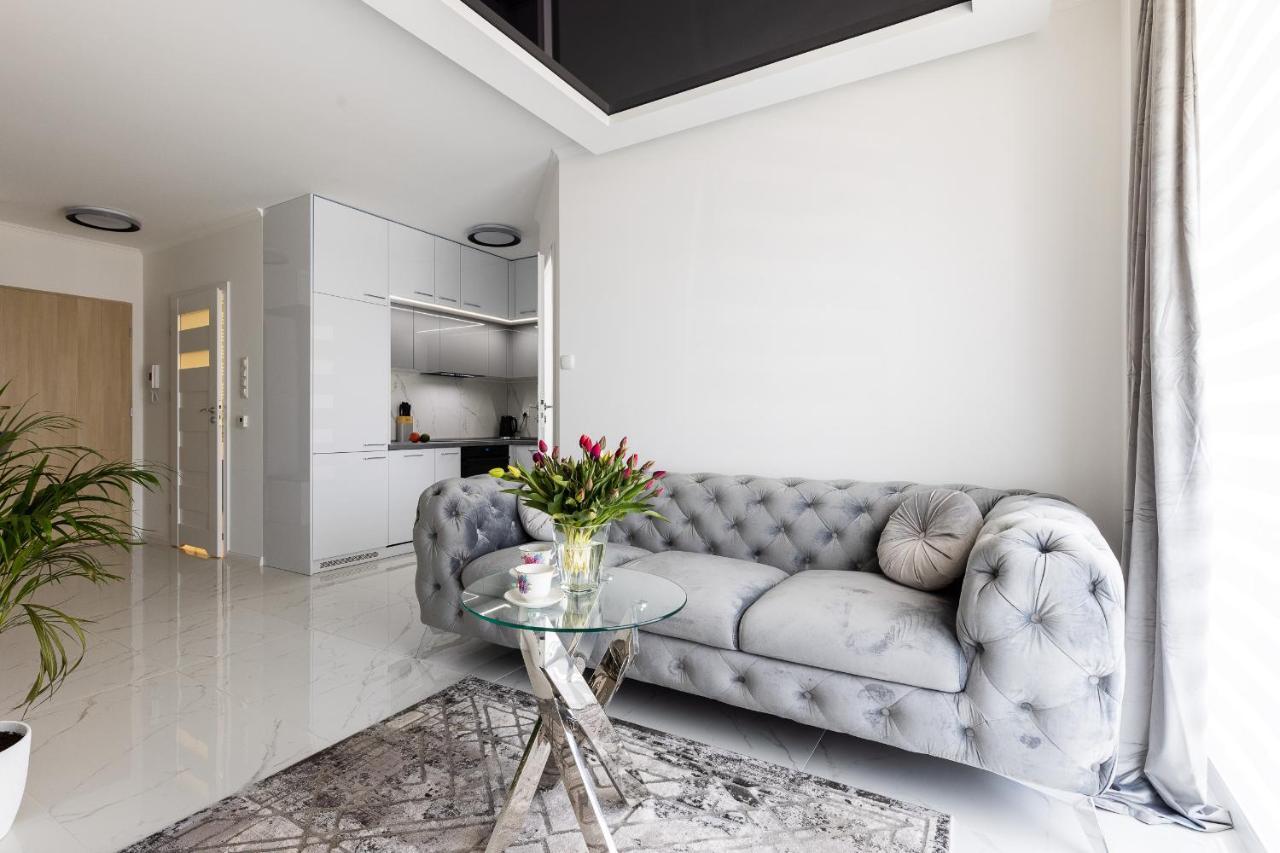 Apartament Z Basenem I Kominkiem ,,Baltic Sun” Sztutowo Buitenkant foto
