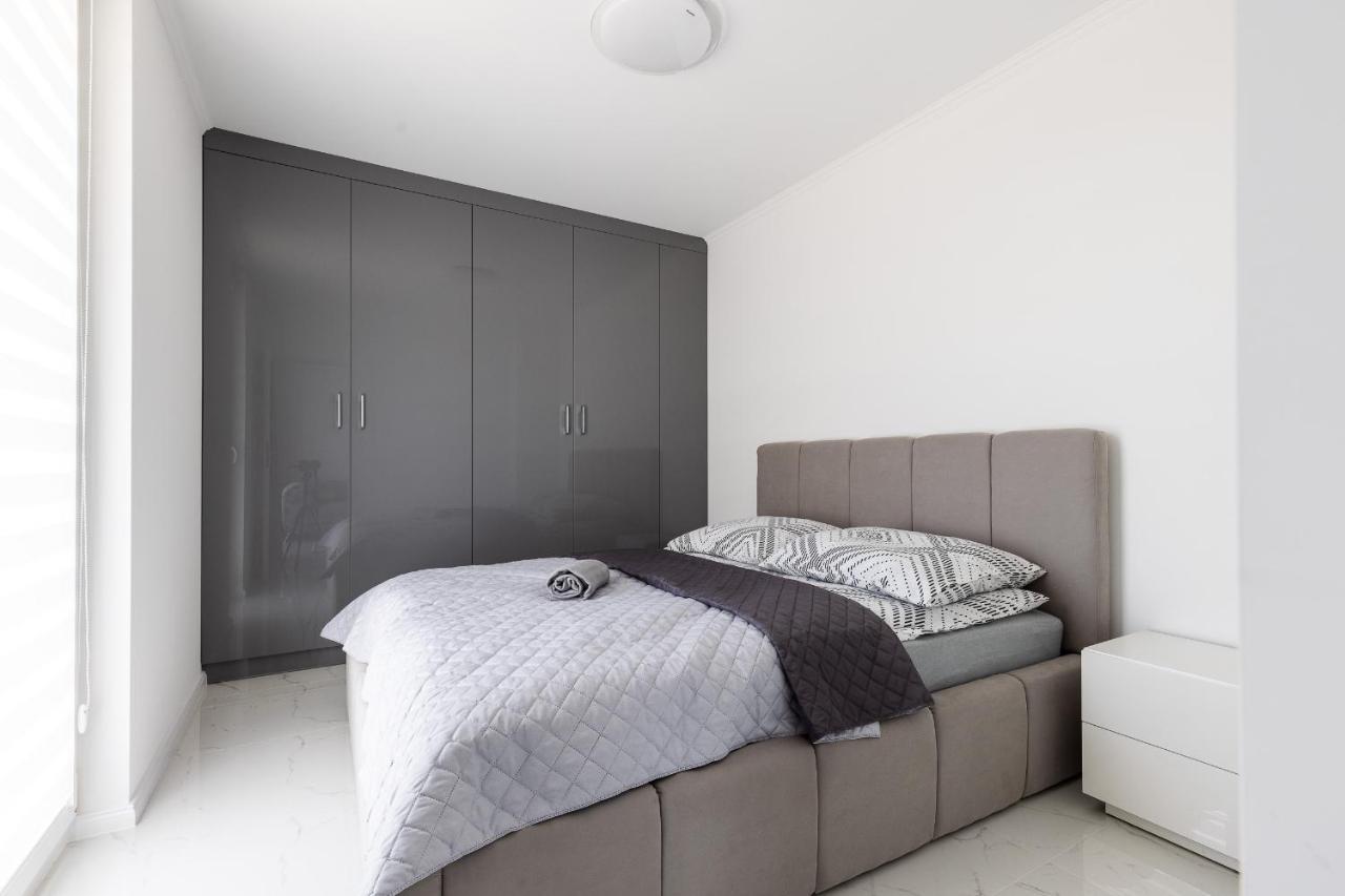 Apartament Z Basenem I Kominkiem ,,Baltic Sun” Sztutowo Buitenkant foto