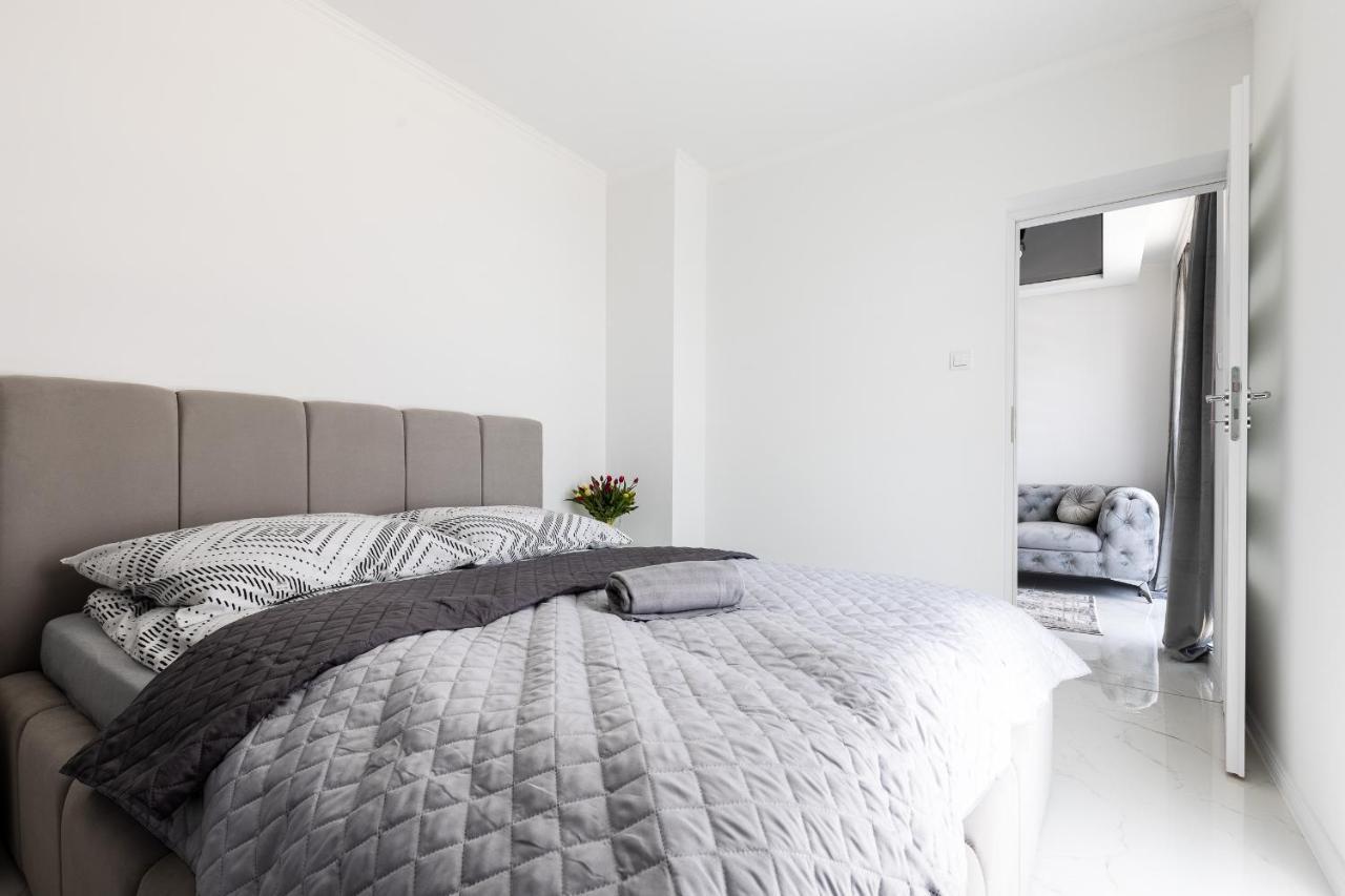 Apartament Z Basenem I Kominkiem ,,Baltic Sun” Sztutowo Buitenkant foto
